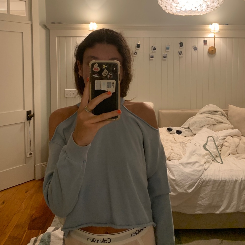 LA hearts shoulder-less sweater
